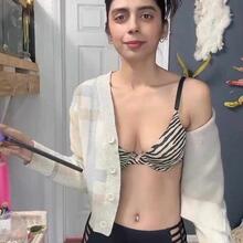  Nude