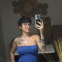  Nude
