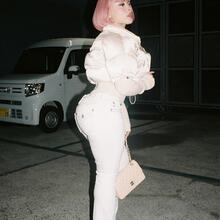  Nude