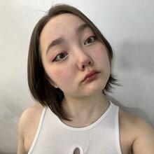  Nude