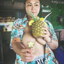  Nude