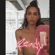  Nude