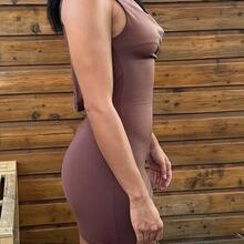  Nude
