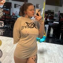  Nude