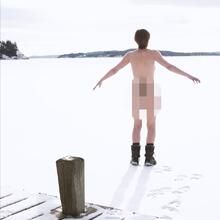  Nude