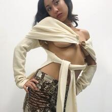  Nude