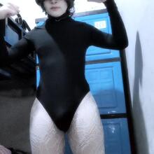  Nude
