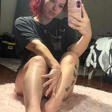  Nude