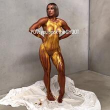  Nude
