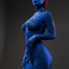  Nude