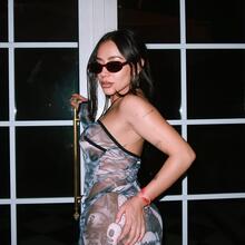  Nude