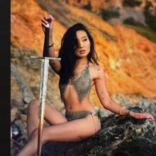  Nude