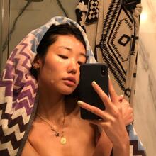  Nude
