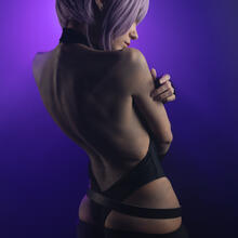  Nude