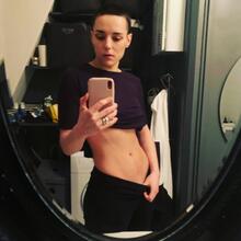  Nude