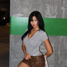 Nude