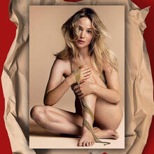 Nude