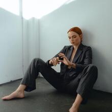  Nude