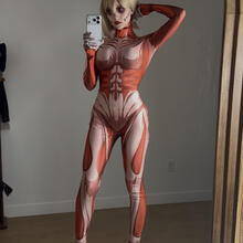  Nude