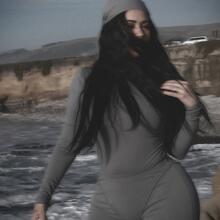  Nude