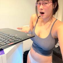  Nude