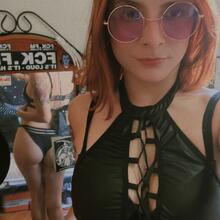  Nude