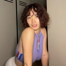  Nude