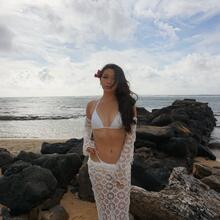  Nude