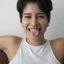  Nude