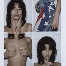 Nude
