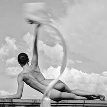  Nude