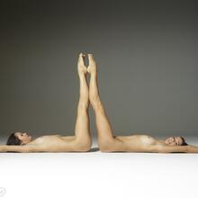  Nude