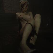 Nude