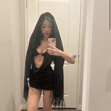  Nude