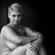  Nude