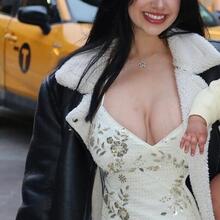  Nude