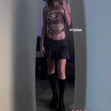  Nude