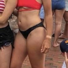  Nude