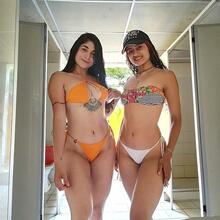  Nude