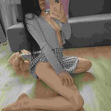  Nude