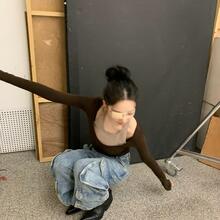  Nude