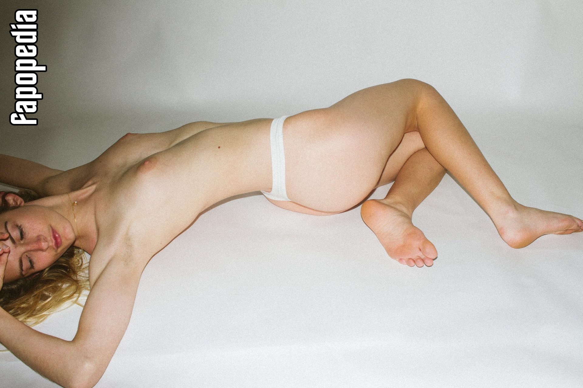 Kathryn Grace Simmon Nude Leaks
