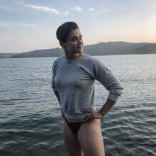  Nude