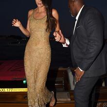  Nude