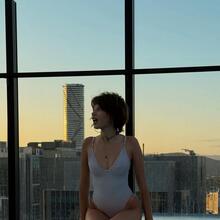  Nude
