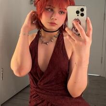  Nude