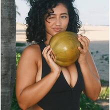  Nude