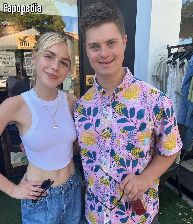 Kiernan Shipka Nude Leaks Photo 2130888 Fapopedia