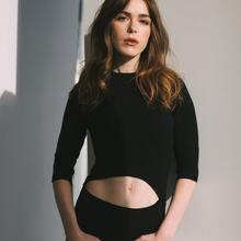  Nude