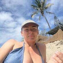  Nude